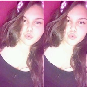 Meet your Posher, Brooke